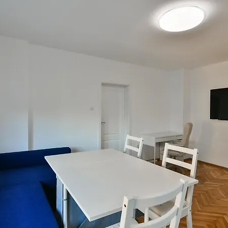 Apartament 3br With Parking Nearby Opera *