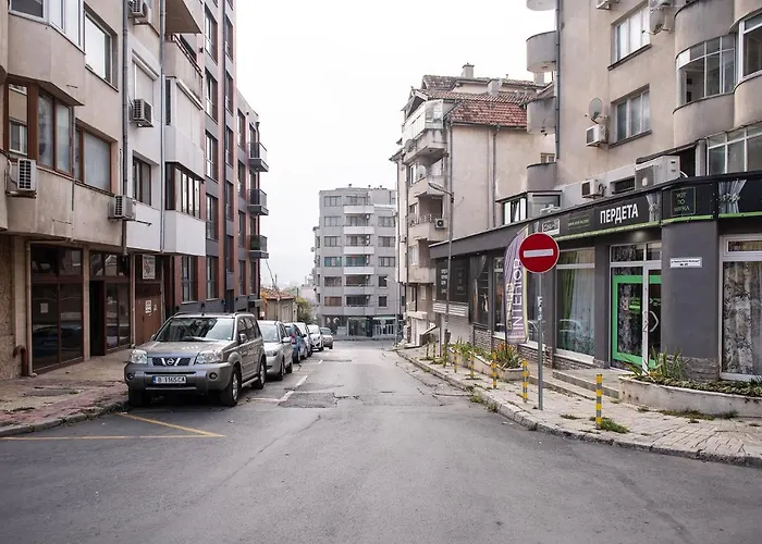 Апартаменты 3br With Parking Nearby Opera